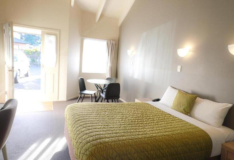 חדר סטנדרט עם ג'קוזי, Airport Manor Inn