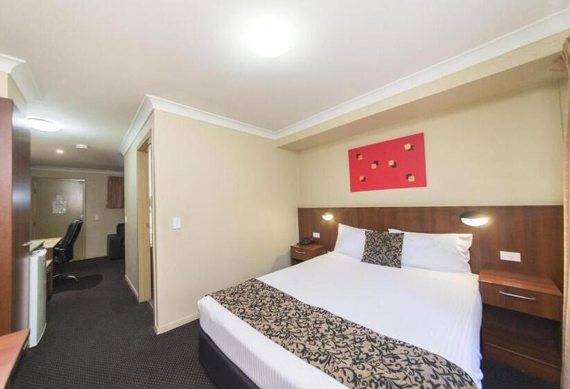 سوییت, Rocky Resort Motor Inn