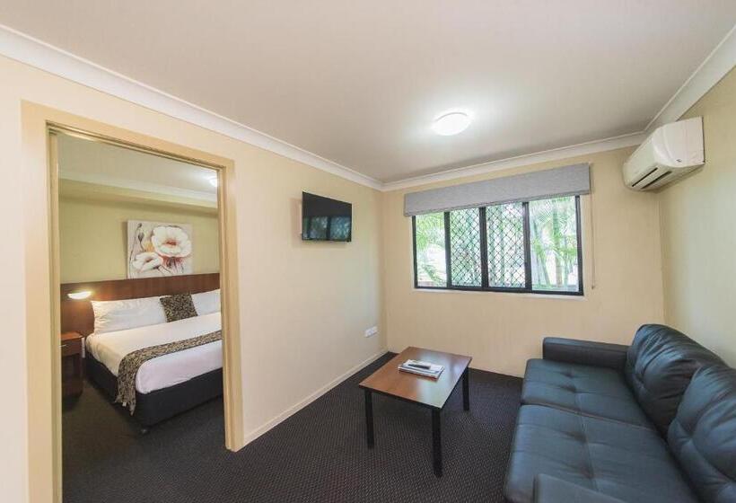 سوئیت با تخت بزرگ, Rocky Resort Motor Inn