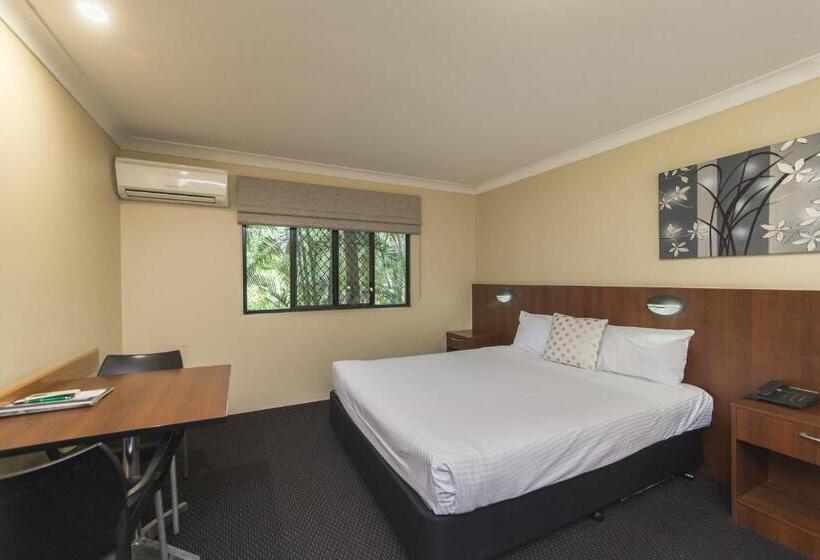 اتاق خانوادگی, Rocky Resort Motor Inn