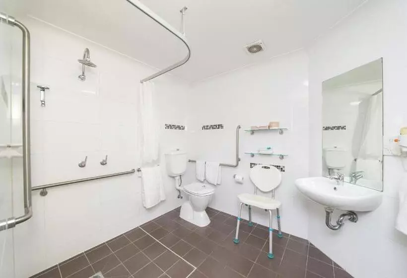 身障者適用キングサイズベッドルーム, Rocky Resort Motor Inn