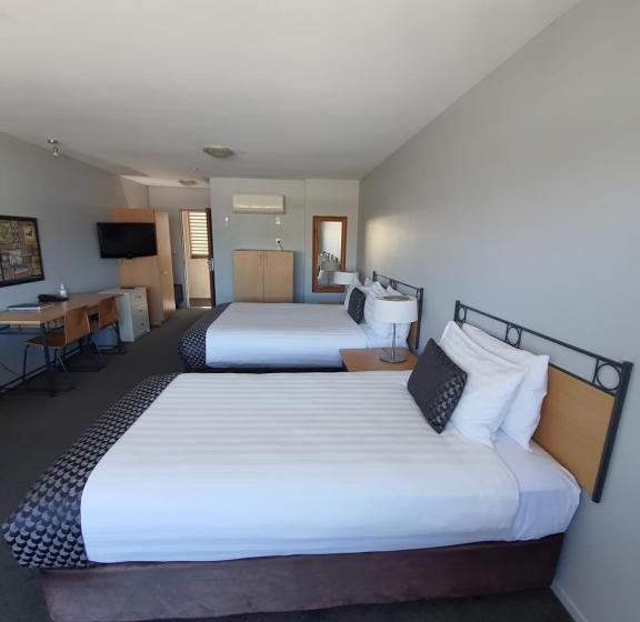 إستوديو قياسى, Off Broadway Motel