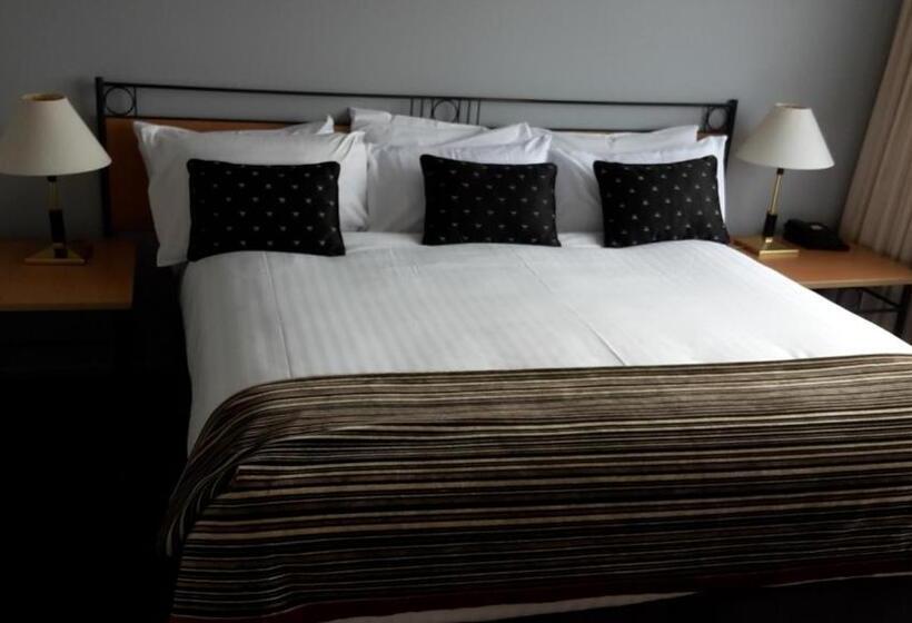 جناح إدارى, Off Broadway Motel