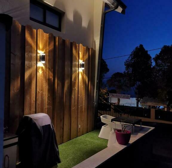 استودیوی لوکس, Hostal 170 Room 14 Service Appartement