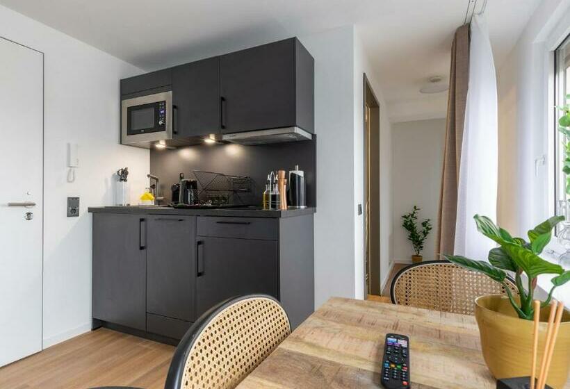 جناح, Limehome Essen Kettwiger Straße