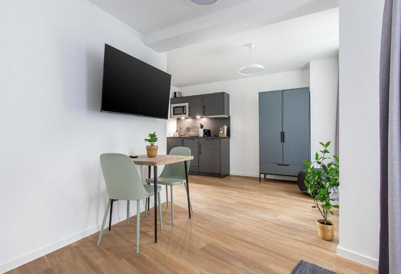 جناح, Limehome Essen Kettwiger Straße