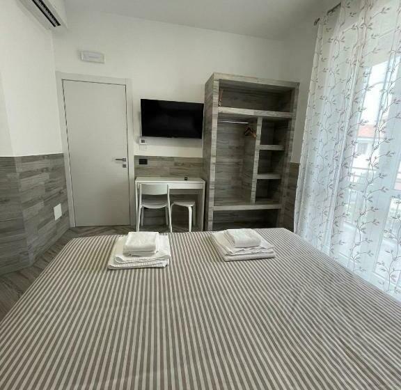 غرفة ديلوكس مزودة بشرفة, Holiday Rooms Rho