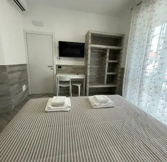 バルコニー付きデラックスルーム, Holiday Rooms Rho