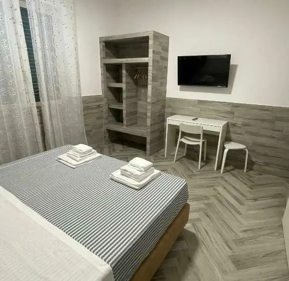 デラックスルーム, Holiday Rooms Rho