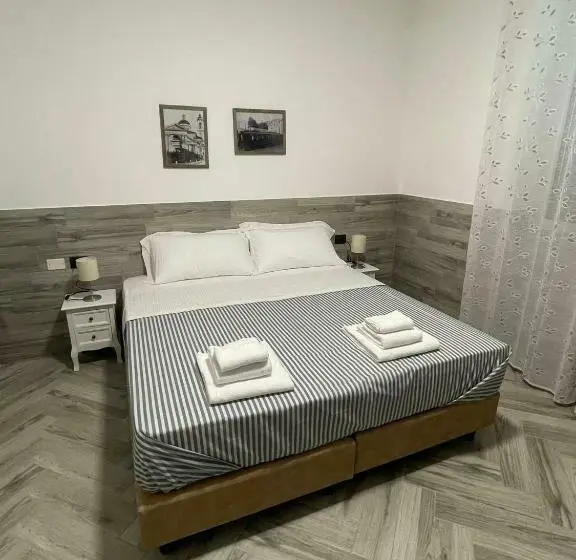 デラックスルーム, Holiday Rooms Rho