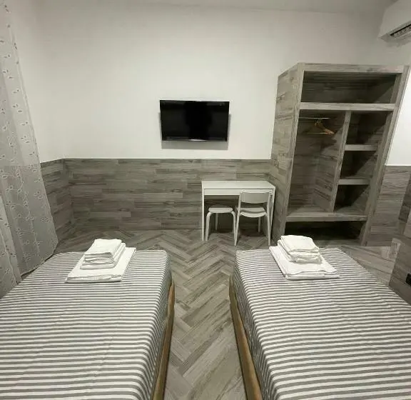 デラックスルーム, Holiday Rooms Rho