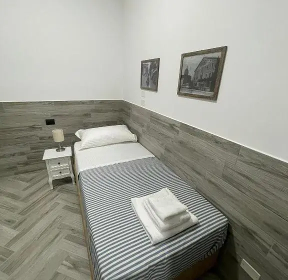 シングルデラックスルーム, Holiday Rooms Rho