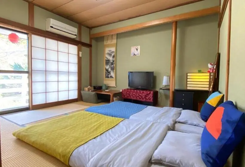 スタンダード4人部屋, Hanamizuki Onsen Resort
