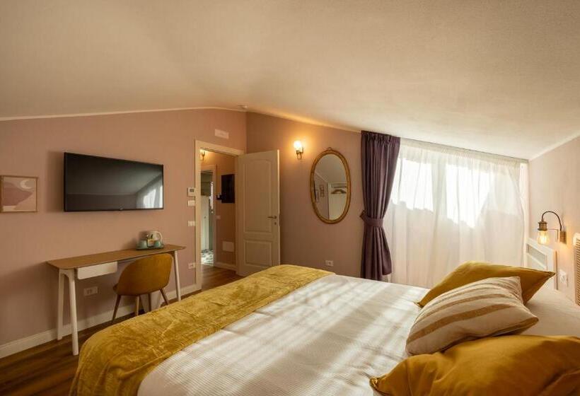 ファミリールーム, B&b Follonica