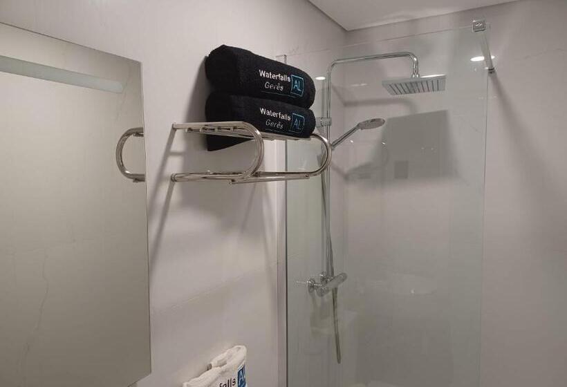 חדר סטנדרט נוף לבריכה, Waterfalls Gerês Al