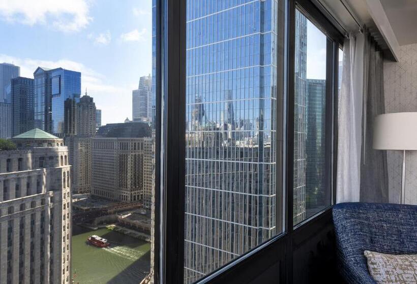 스탠다드 룸 킹사이즈 침대, Holiday Inn Chicago Dwtn The Mart, An Ihg