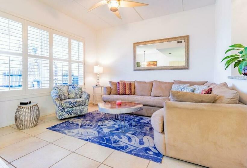 شقة غرفة واحدة مطلة على حمام السباحة, Fishermans Landing On The Bay  Las Marinas