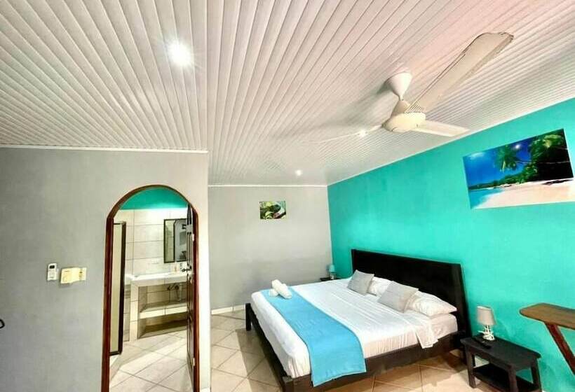 חדר דלוקס, Hospedaje Colibri