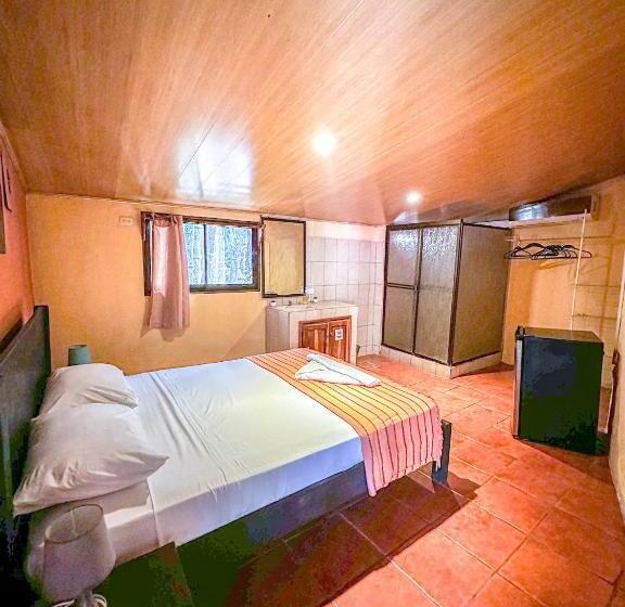 חדר סטנדרט לארבעה, Hospedaje Colibri