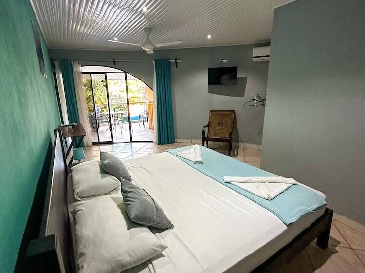 חדר דלוקס, Hospedaje Colibri