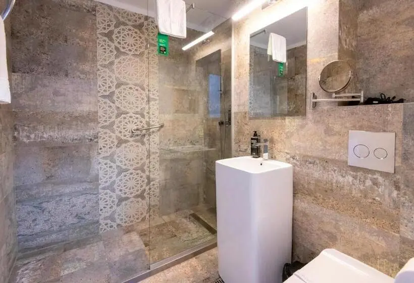 バルコニー付きスーペリアルーム, Ibis Styles Venus