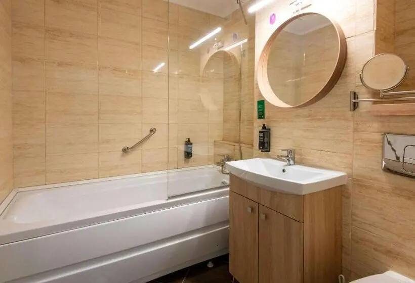 バルコニー付きスタンダードルーム, Ibis Styles Venus