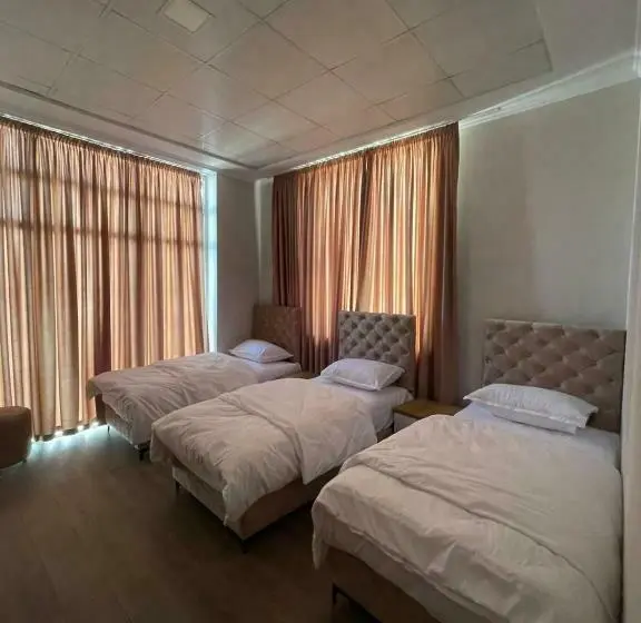 Quarto Triplo Comfort, Princ