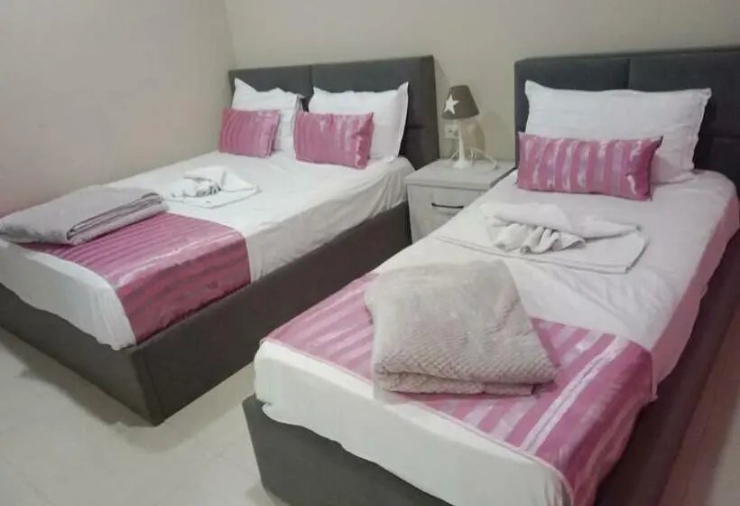 Quarto Triplo Comfort, Princ