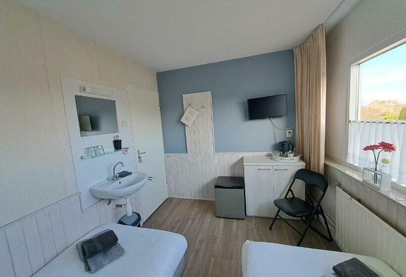 اتاق استاندارد با سرویس بهداشتی مشترک, Agterdekoog