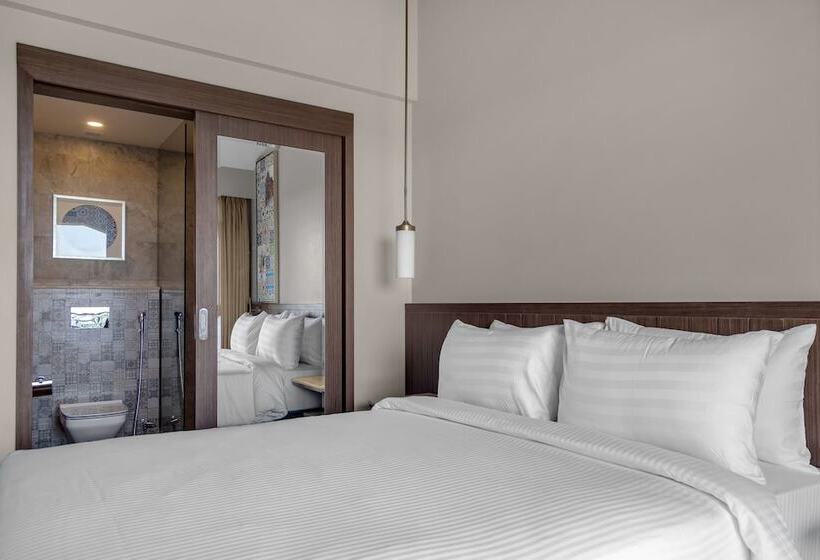 标准间带游泳池, Fairfield By Marriott Goa Calangute