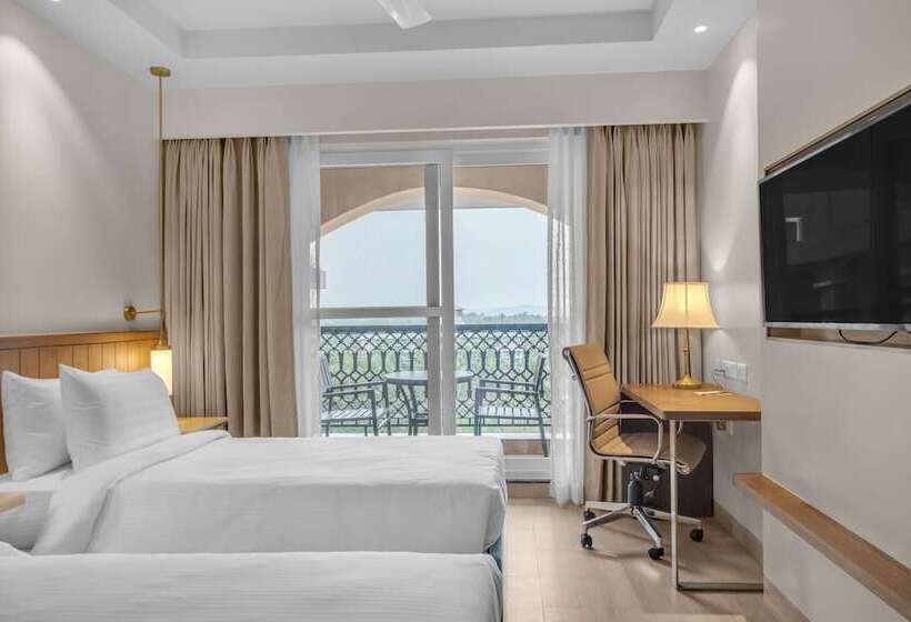 琮城市景观的豪华间, Fairfield By Marriott Goa Calangute