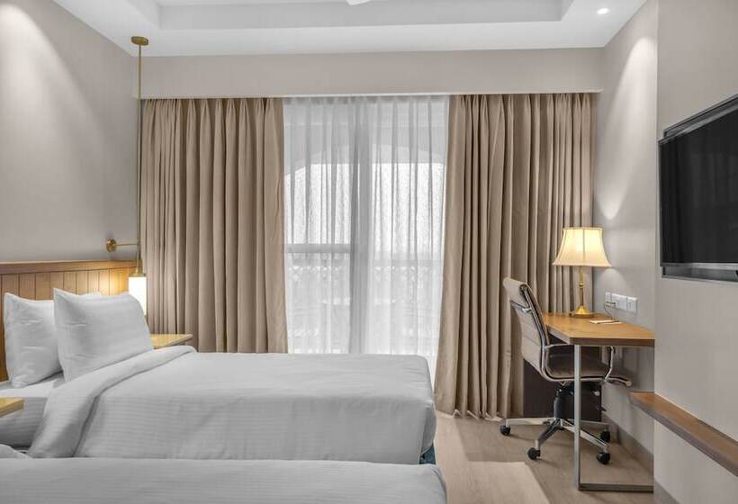 琮城市景观的豪华间, Fairfield By Marriott Goa Calangute