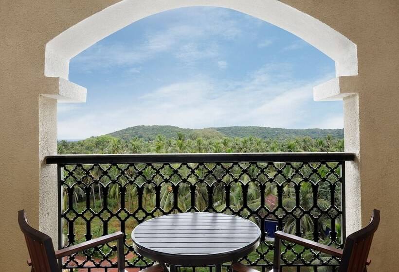 琮城市景观的豪华间, Fairfield By Marriott Goa Calangute