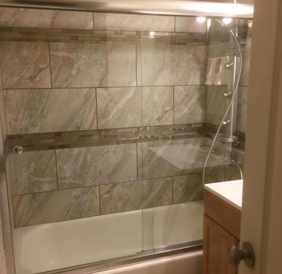 סוויטה, Desert Hills Motel