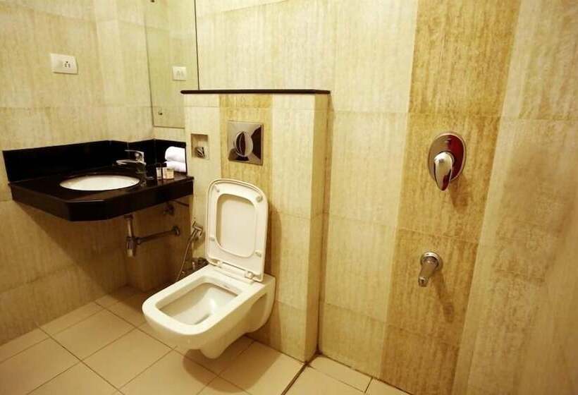 Deluxe Zimmer, Ajit Mansion