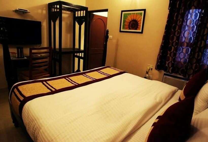Deluxe Zimmer, Ajit Mansion