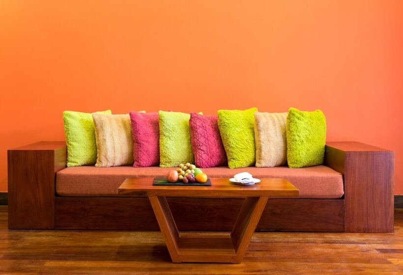 سوئیت رویال, Golden Temple