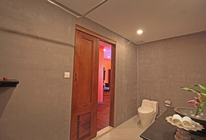 سوئیت رویال, Golden Temple