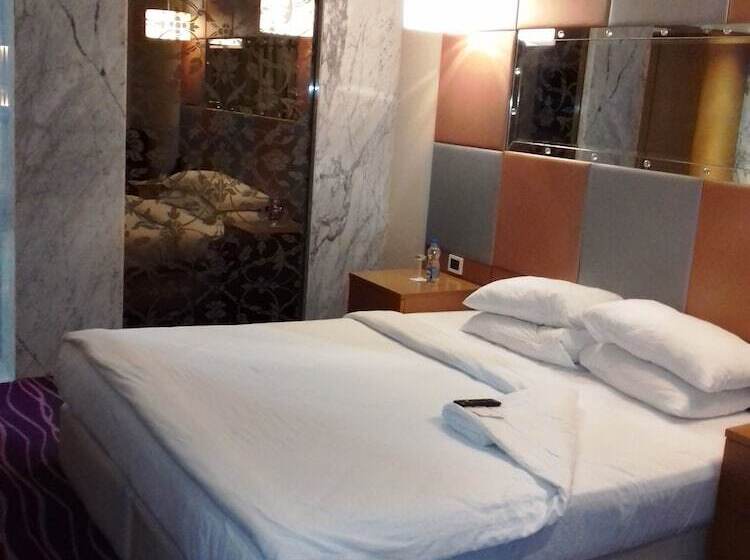 Номер Executive, Orange Megastructure Llp