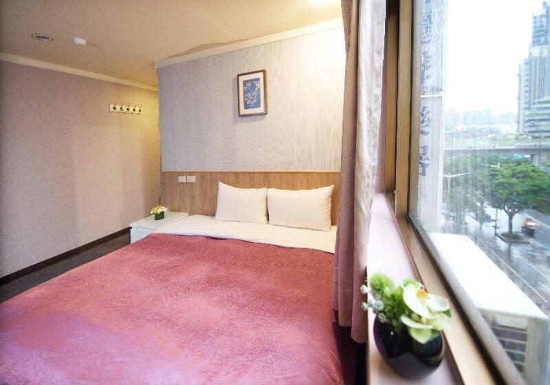 Номер Superior, Orange Megastructure Llp