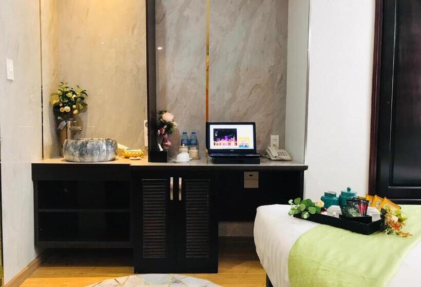 اتاق پرمیوم, Sunrise Central