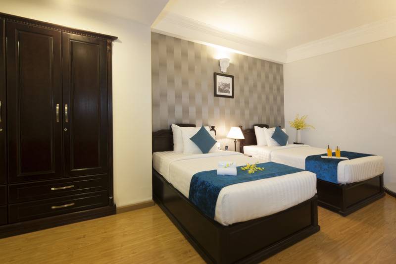 اتاق لوکس, Sunrise Central