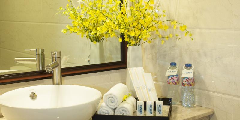 اتاق لوکس, Sunrise Central