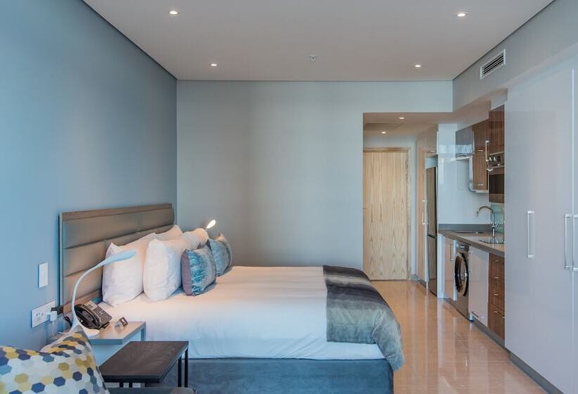 디럭스 스튜디오, The Capital Pearls