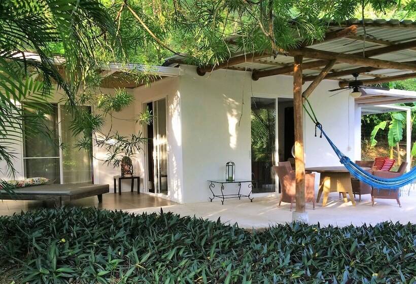 فيلا غرفتين نوم, The Place