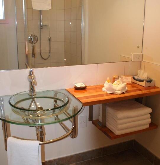 스탠다드 스튜디오, Warkworth Lodge