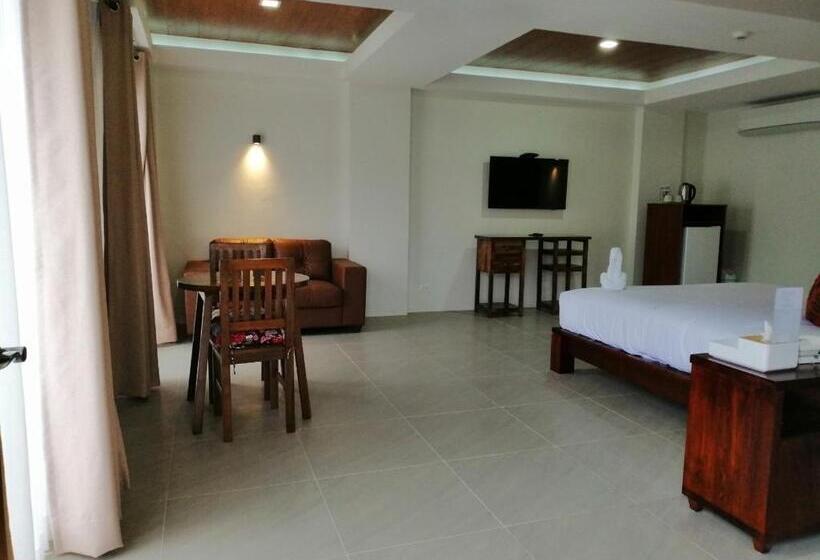 سوییت اجرایی, Nirvana Resort Puerto Galera