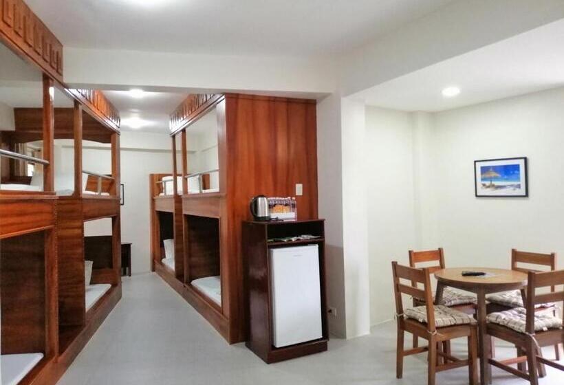 اتاق خانوادگی, Nirvana Resort Puerto Galera