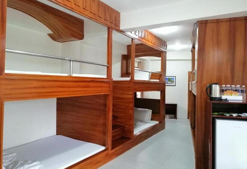 اتاق خانوادگی, Nirvana Resort Puerto Galera