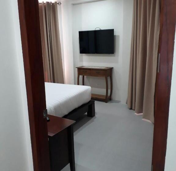 اتاق خانوادگی, Nirvana Resort Puerto Galera